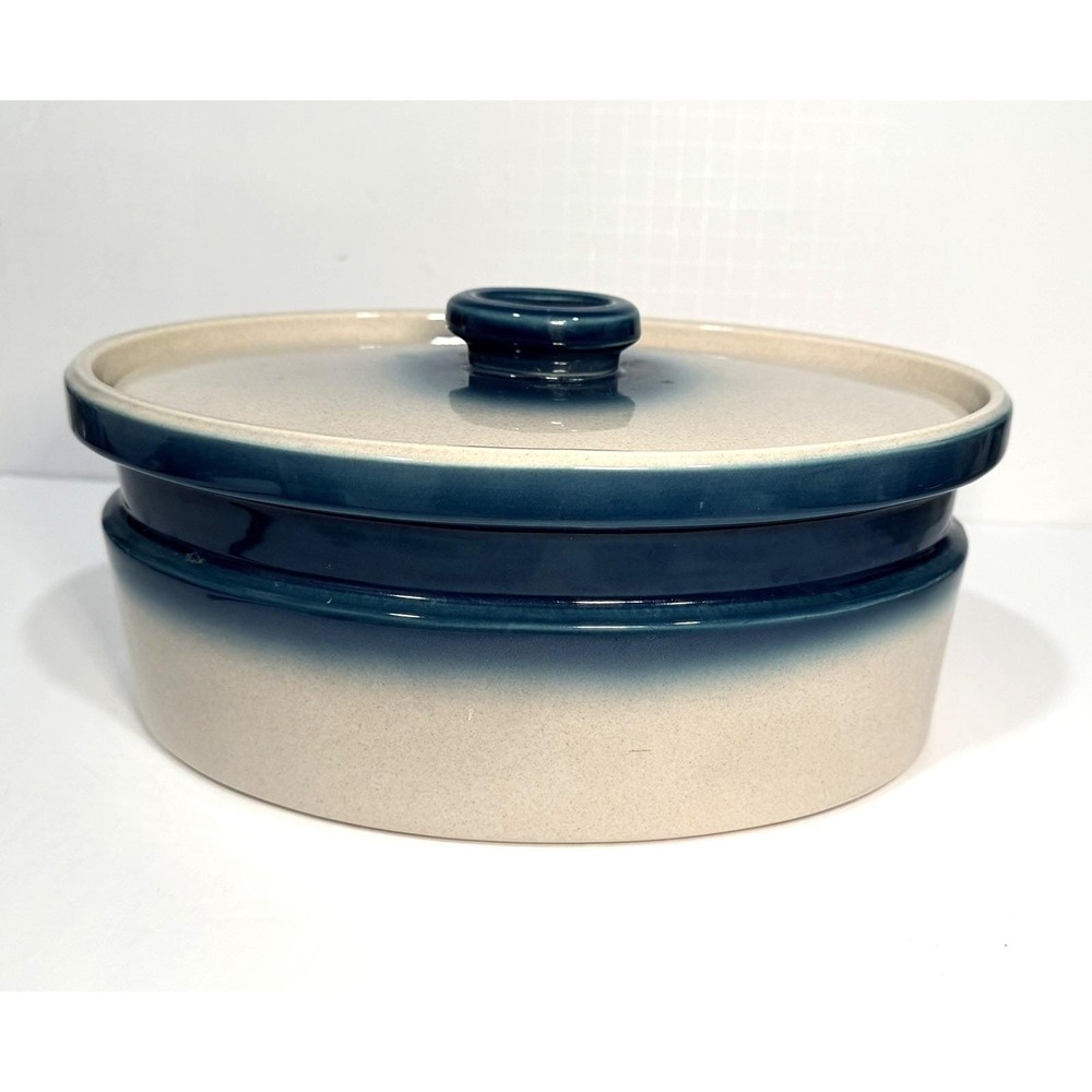 Wedgwood Blue Pacific Oval Covered Casserole 10.5 In 2.5 QT.